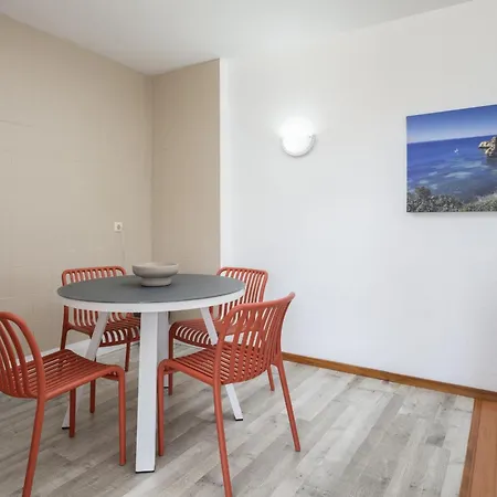 Olympics 1br With Pool & Balcony, By Hopstays Διαμέρισμα Αλμπουφέιρα