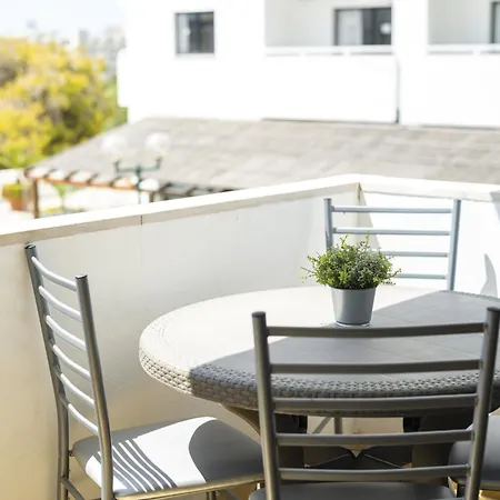 Διαμέρισμα Olympics 1br With Pool & Balcony, By Hopstays Αλμπουφέιρα