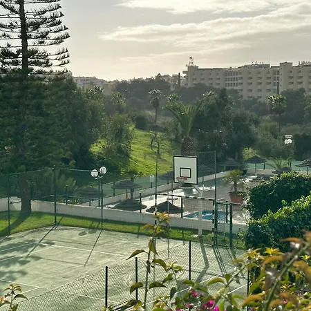 Olympics 1br With Pool & Balcony, By Hopstays Appartement *