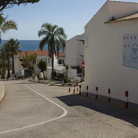 Olympics 1br With Pool & Balcony, By Hopstays Διαμέρισμα *